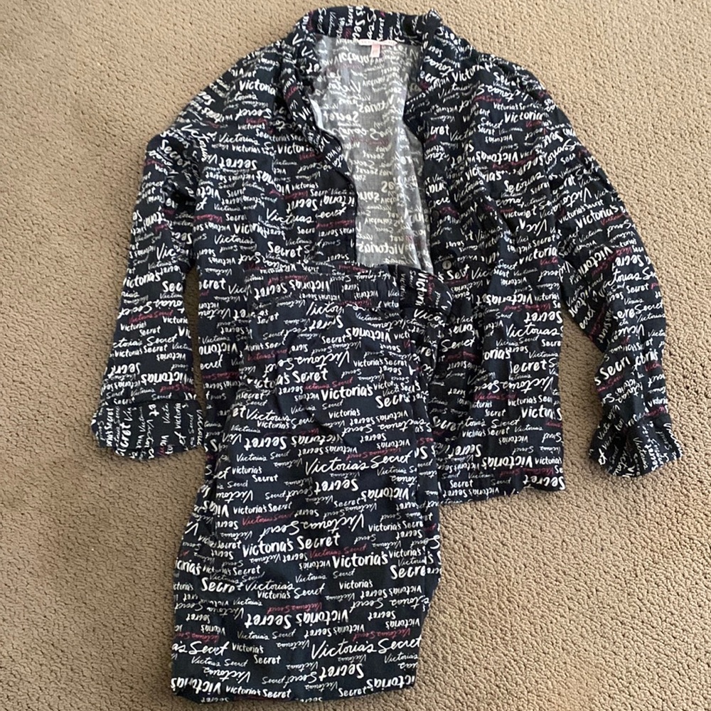 Women's VS pajama set